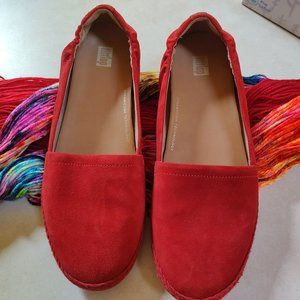 Lipstick Red Suede FitFlops Size 9W